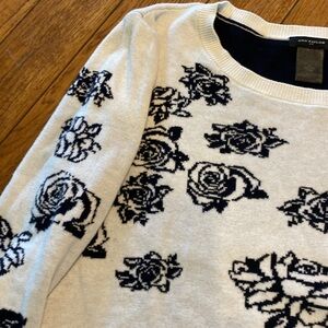 Ann Taylor Women's Rose Pattern Crew Neck Sweater - Cream and Black